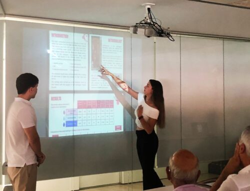 L’alumnat del Grau Superior de Laboratori Clínic i Biomèdic presenta els projectes de síntesi desenvolupats durant el curs