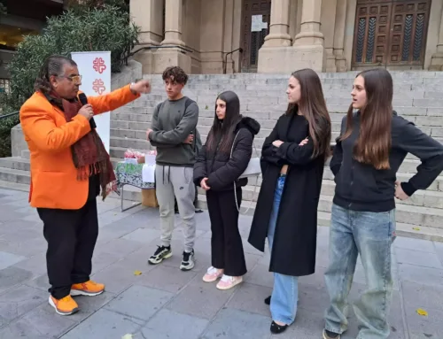 L’alumnat de Batxillerat de JOVIAT, protagonista de la campanya “Cors solidaris de xocolata” de Càritas